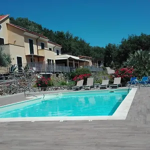 3* Hotel Oroverde
